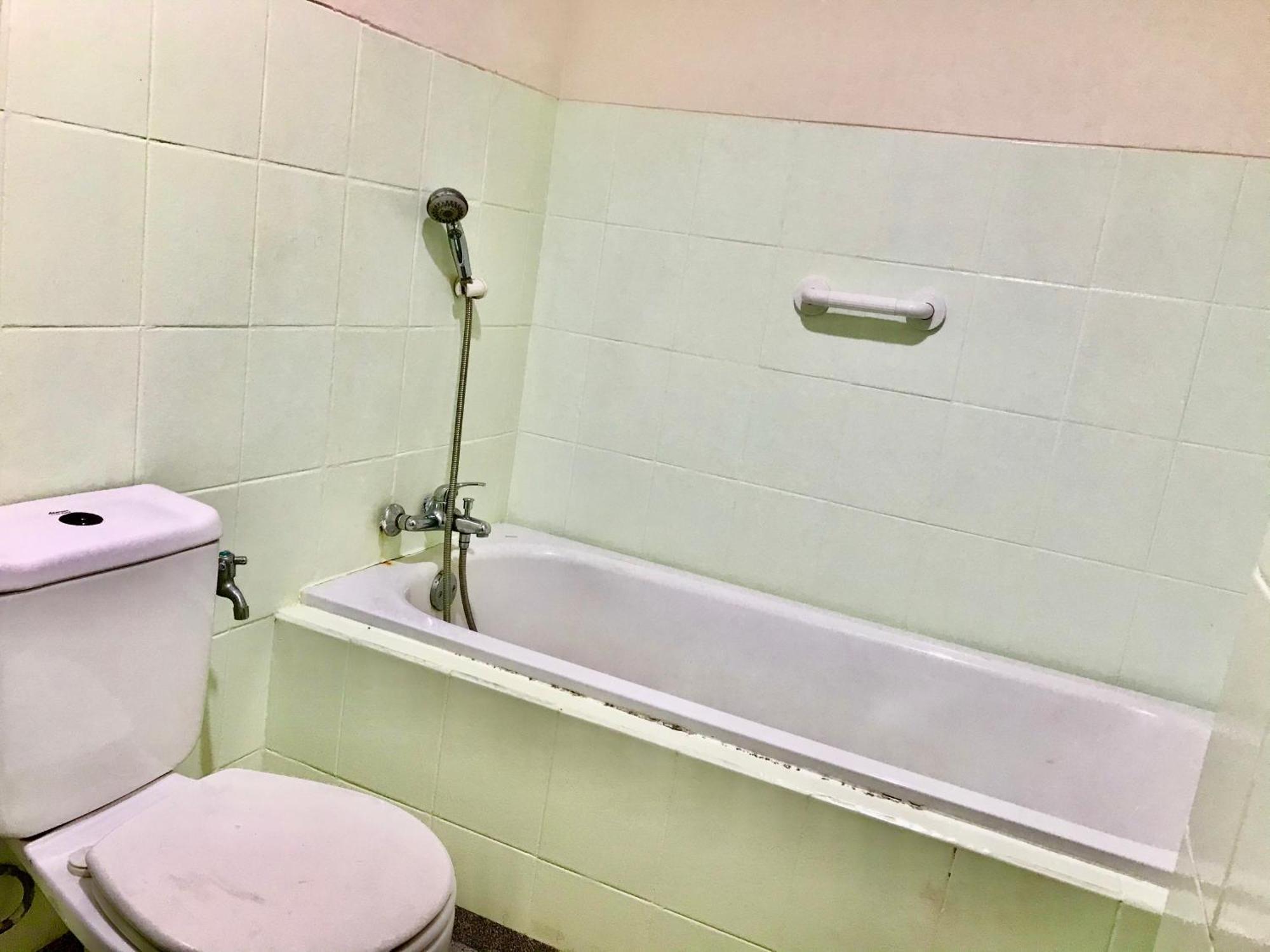 Queen Victoria Apartment Batam Habitación foto