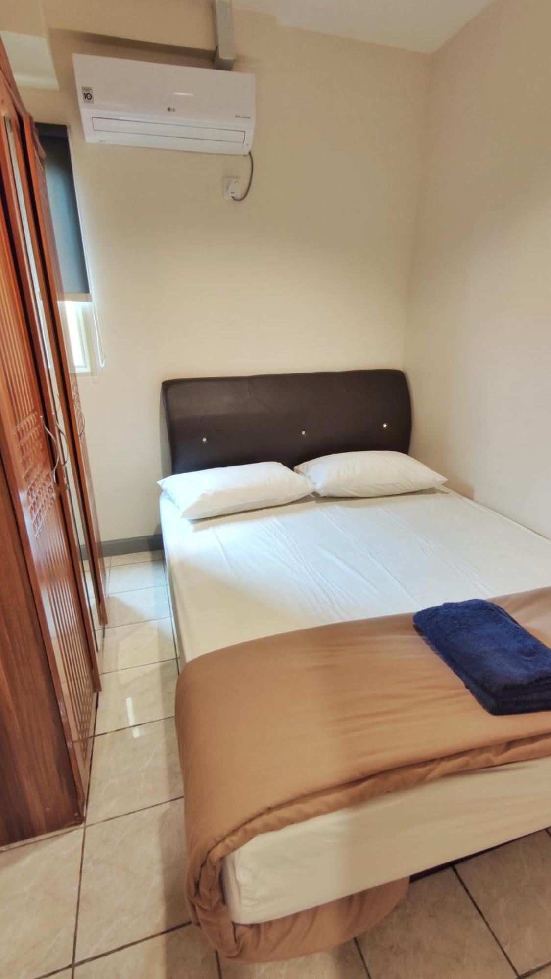 Queen Victoria Apartment Batam Habitación foto